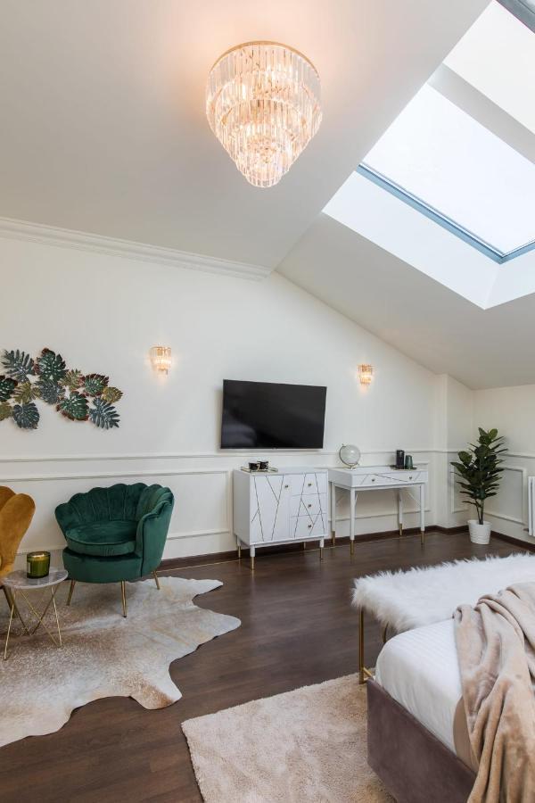 Holt Old Town Luxury Suites Bukurešť Exteriér fotografie
