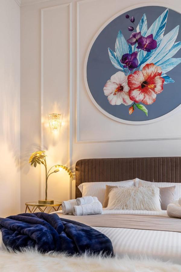 Holt Old Town Luxury Suites Bukurešť Exteriér fotografie